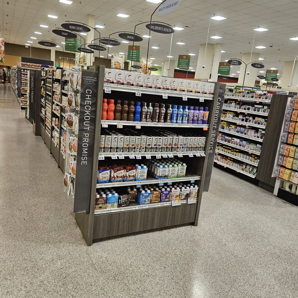 Publix Super Markets - a view of a grocery store - Grocery Near Me - Davie, Florida Publix Super Markets - a view of a grocery store - Grocery Near Me - Davie, Florida