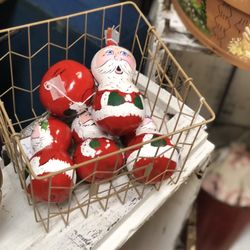 Antiques & Collectibles of Dahlonega