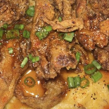 Xquisite - Fried Oyster Mushrooms w/Cheddar Mashed Potatoes & Hot Honey Drizzle *(V) $24.99 - Vegan Near Me - Vallejo, California
