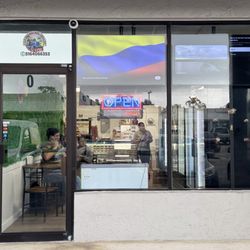 Caliche Cafe & Produces