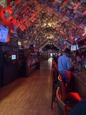 Matt's Saloon by null