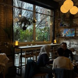 Evelyn's Cafe Bar
