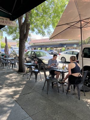 Café Sarafornia by null