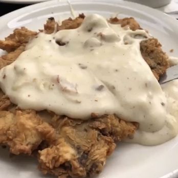 Flight 126 Cafe - Country fried steak - Cafes Near Me - Santa Paula, California