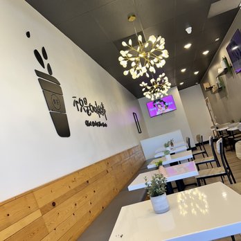 Feng Cha Teahouse - Dining area- cute and clean space. - Desserts Near Me - Newark, California Feng Cha Teahouse - Dining area- cute and clean space. - Desserts Near Me - Newark, California
