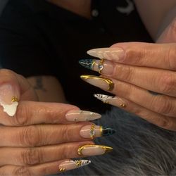 Tipsy Salonbar