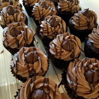 Lisa's Sweet Stop - Cupcakes Near Me - Beverly, Ohio Lisa's Sweet Stop - Cupcakes Near Me - Beverly, Ohio