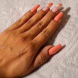 Latinas Nails and Spa - Nails done by Ana.