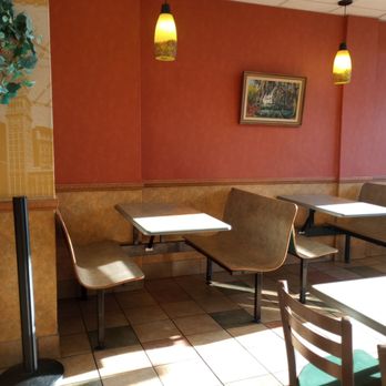 Bank Shawarma and Poutine - Inside the restaurant - Poutineries Near Me - Ottawa, Ontario