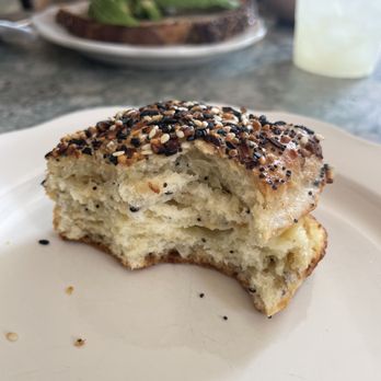 Kos Kaffe Roasting House - Everything Scone - Coffee & Tea Near Me - Brooklyn, New York Kos Kaffe Roasting House - Everything Scone - Coffee & Tea Near Me - Brooklyn, New York