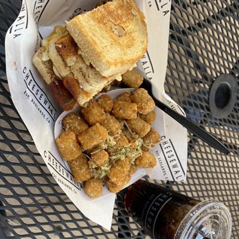 Cheesewalla - BBQ Mac and garlic tater tots - Sandwiches Near Me - Redlands, California