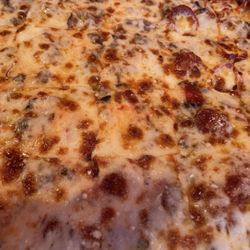 Papa Vito's - Millstadt - Mushroom, pepperoni 16" pizza