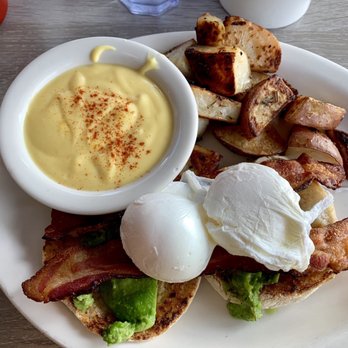 Millie's Cafe - Pasadena - California Benedict with hollandaise sauce on the side - Breakfast & Brunch Near Me - Pasadena, California Millie's Cafe - Pasadena - California Benedict with hollandaise sauce on the side - Breakfast & Brunch Near Me - Pasadena, California