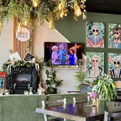 The Ricochet - Lounge area
