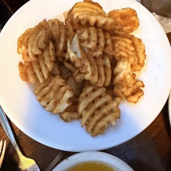 Popei's Clam Bar - Cajun Fries - Seafood Near Me - Bethpage, New York