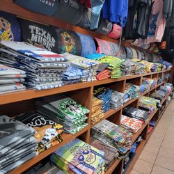 Lonestar Souvenir & Food Mart