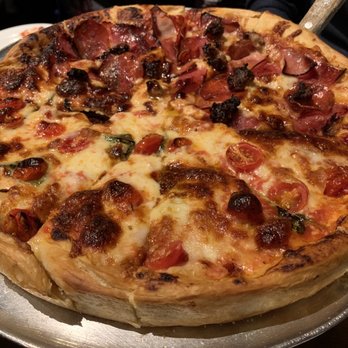 Pizza Man Milwaukee - Pan pizza Half Margherita half carnivore - Pizza Near Me - Milwaukee, Wisconsin Pizza Man Milwaukee - Pan pizza Half Margherita half carnivore - Pizza Near Me - Milwaukee, Wisconsin