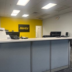 Hertz Rent A Car - Small office