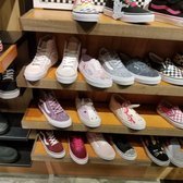 vans escondido
