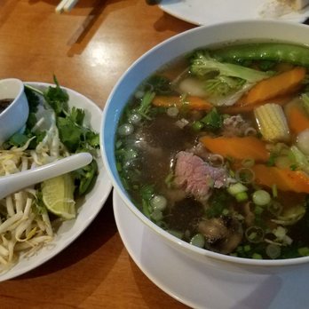 Mai Lee - medium rare beef pho regular. bomb! - Vietnamese Near Me - Saint Louis, Missouri Mai Lee - medium rare beef pho regular. bomb! - Vietnamese Near Me - Saint Louis, Missouri