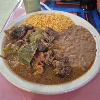 Dona Maria Mexican Cafe - Carne guisada plate - Mexican Near Me - Houston, Texas
