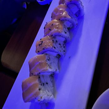 Top Sushi - Philadelphia Roll - Japanese Near Me - Canoga Park, California Top Sushi - Philadelphia Roll - Japanese Near Me - Canoga Park, California