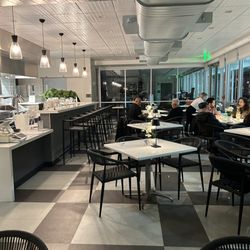 Birdie Bistro
