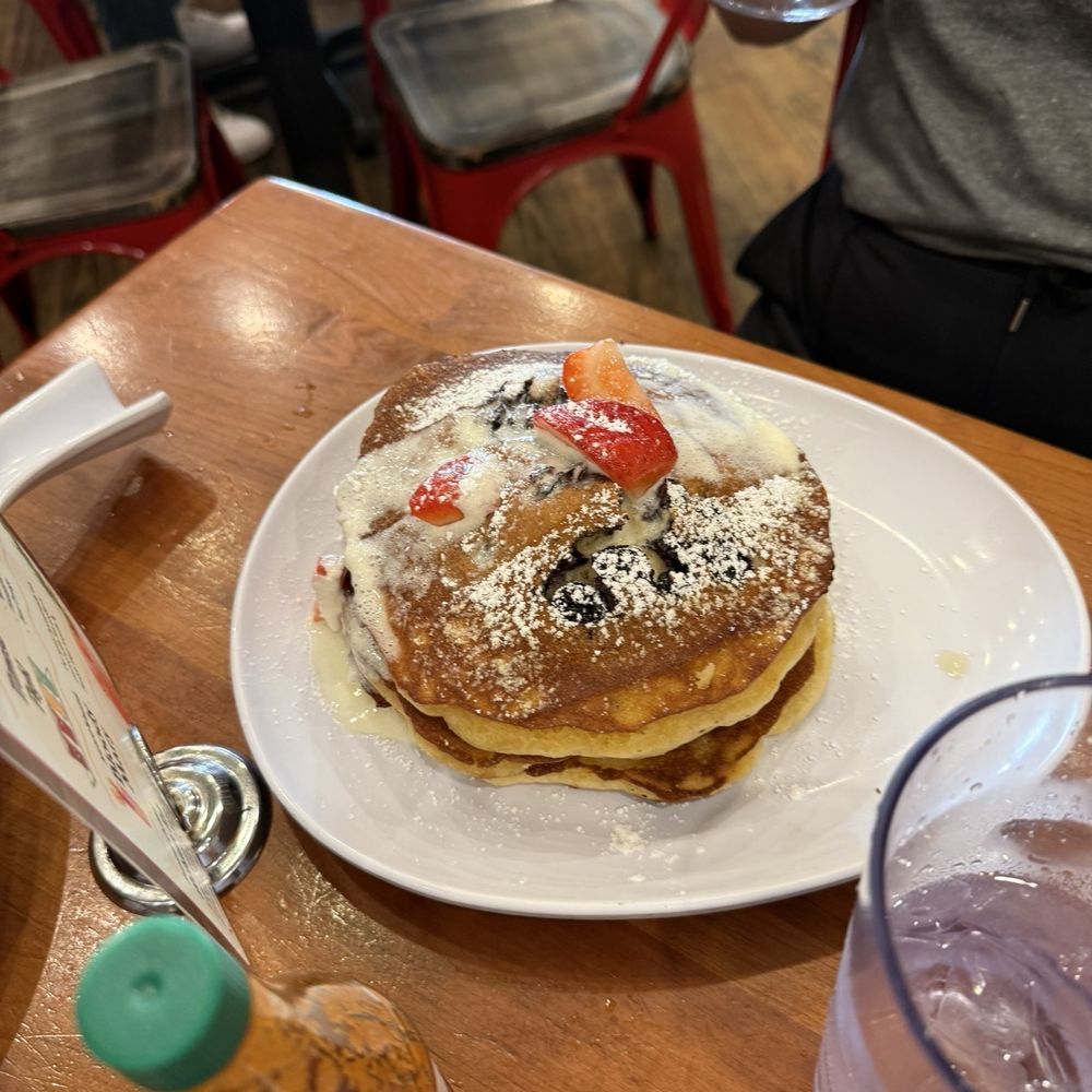 Ruby Slipper Decatur - Berry Chantilly Pancakes - Breakfast & Brunch Near Me - New Orleans, Louisiana