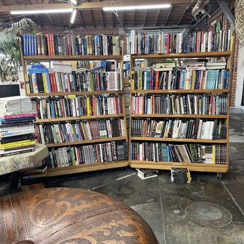The Last Bookstore - Another reading nook - Bookstores Near Me - Studio City, California