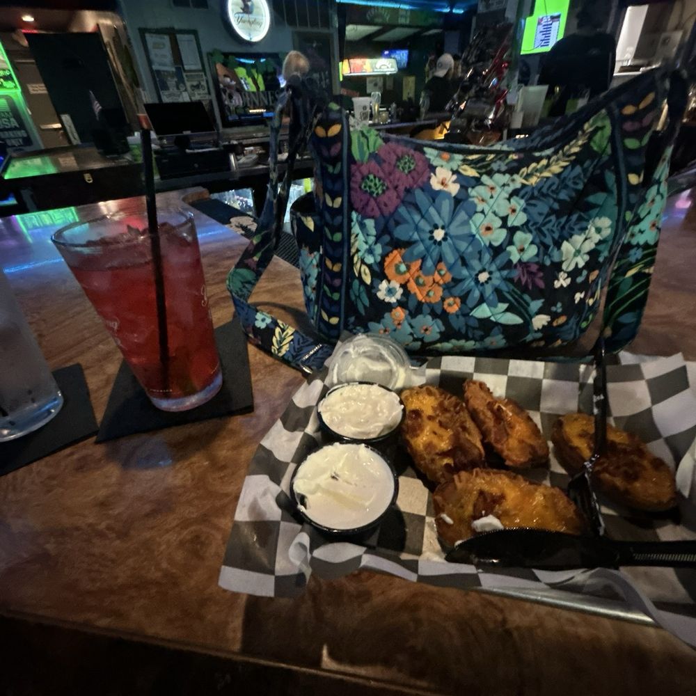 Cloverleaf Pub - Potato skins and ranch - Pubs Near Me - Cincinnati, Ohio