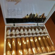 Premium Cigars - Davidoff - Bonita Smoke Shop