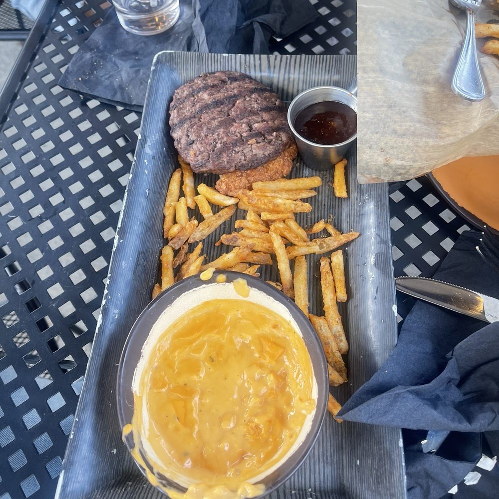 Horse Shoe Burger Horse Shoe Burger