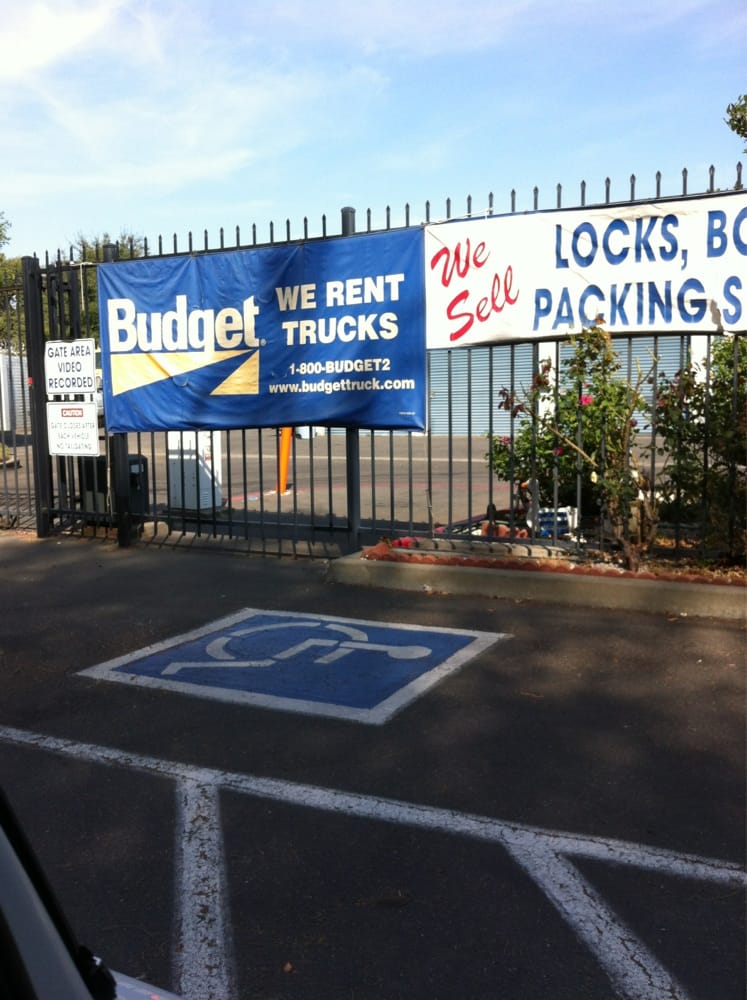 BUDGET TRUCK RENTAL Updated August 2024 226 Bella Vista Rd