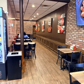 bb.q Chicken - Dining room - Chicken Shop Near Me - Annandale, Virginia bb.q Chicken - Dining room - Chicken Shop Near Me - Annandale, Virginia