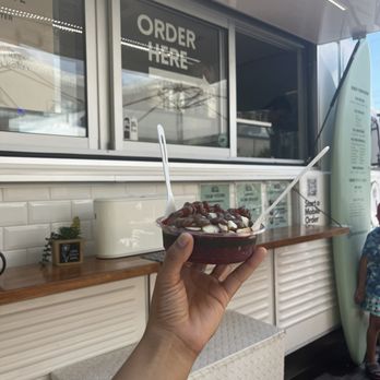 Bear Fruit Bowls and Coffee - Açaí, banana, strawberry, almond, peanut butter and Nutella - Acai Bowls Near Me - Pensacola, Florida Bear Fruit Bowls and Coffee - Açaí, banana, strawberry, almond, peanut butter and Nutella - Acai Bowls Near Me - Pensacola, Florida