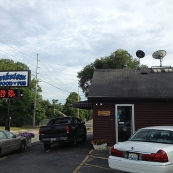 Parkview Inn - American Near Me - Bloomington, Illinois
