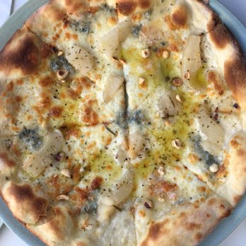 Creme de la Creme - Pizza Near Me - Warsaw, MZ Creme de la Creme - Pizza Near Me - Warsaw, MZ