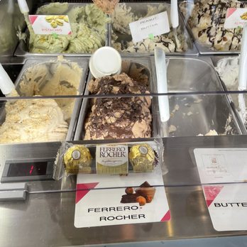 Ciao Gelato - Mom had ferrero rocher, Dad had Oreo - Ice Cream & Frozen Yogurt Near Me - Venice, Florida Ciao Gelato - Mom had ferrero rocher, Dad had Oreo - Ice Cream & Frozen Yogurt Near Me - Venice, Florida