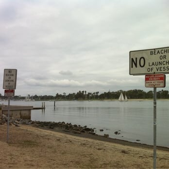 Glorietta Bay Park - Couple of rules - Hiking Near Me - Coronado, California Glorietta Bay Park - Couple of rules - Hiking Near Me - Coronado, California