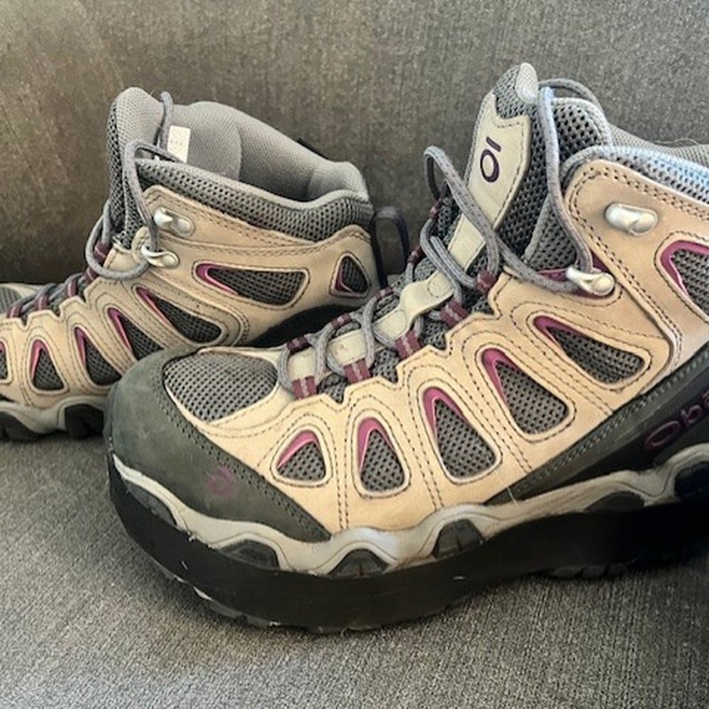 Oboz hiling boots w/one lift