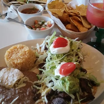 Pancho Pistolas - Yummy steak tostadas!!! W/margarita - Mexican Near Me - Chicago, Illinois Pancho Pistolas - Yummy steak tostadas!!! W/margarita - Mexican Near Me - Chicago, Illinois