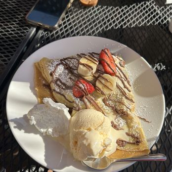 Crepes de Paris - Royal crepe - Breakfast & Brunch Near Me - Pasadena, California