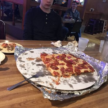 Bud's Pizza - Pizza Near Me - Minster, Ohio