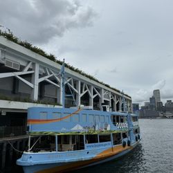 灣仔渡輪碼頭