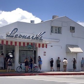 Leonard's Bakery - Need awning it's too hot summer - Bakeries Near Me - Honolulu, Hawaii Leonard's Bakery - Need awning it's too hot summer - Bakeries Near Me - Honolulu, Hawaii
