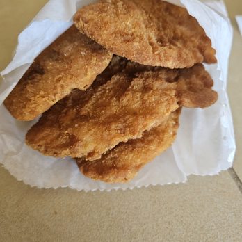 Cruiser's Drive-In - a basket of fried chicken - Burgers Near Me - Portland, Oregon Cruiser's Drive-In - a basket of fried chicken - Burgers Near Me - Portland, Oregon