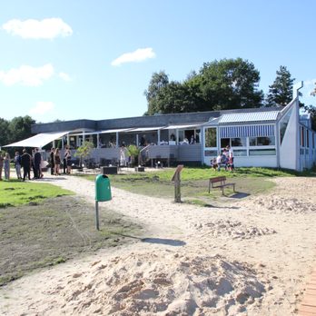 Dobbendeel - Die neue Beach-Anlage mitsamt neuem Steg - Cafes Near Me - Bad Bederkesa, NI