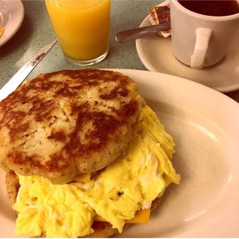 The Place To Be - Diners Near Me - Lakewood, Ohio The Place To Be - Diners Near Me - Lakewood, Ohio