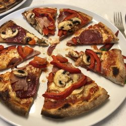 Pizzeria Charlie Braun