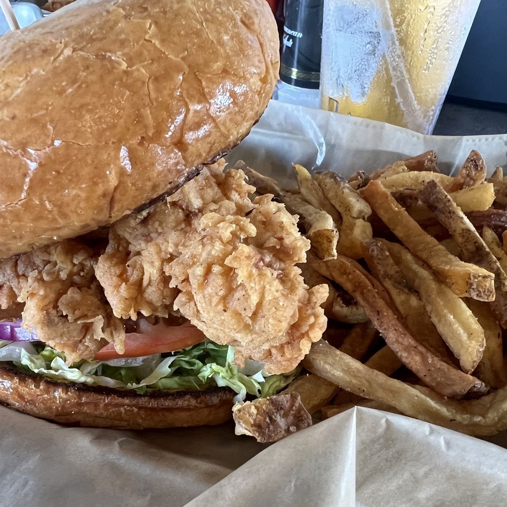 PopStroke - Chicken sandwich with LTO - Mini Golf Near Me - Orlando, Florida PopStroke - Chicken sandwich with LTO - Mini Golf Near Me - Orlando, Florida